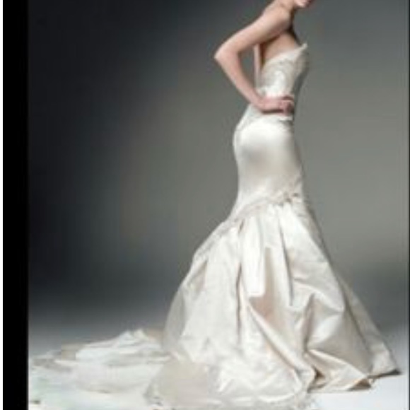 Kenneth Pool Mermaid Style Wedding Gown - Picture 1 of 8